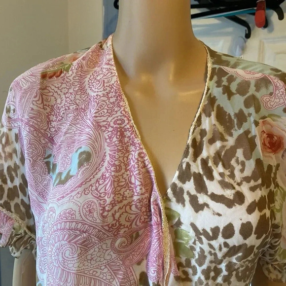 In Bloom by Jonquil Silky Robe Sz S Floral Print Ruffle Sleeve Fairy Cottagecore - Picture 6 of 9